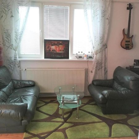 Bomba Ubytko Apartamento Snina Exterior foto