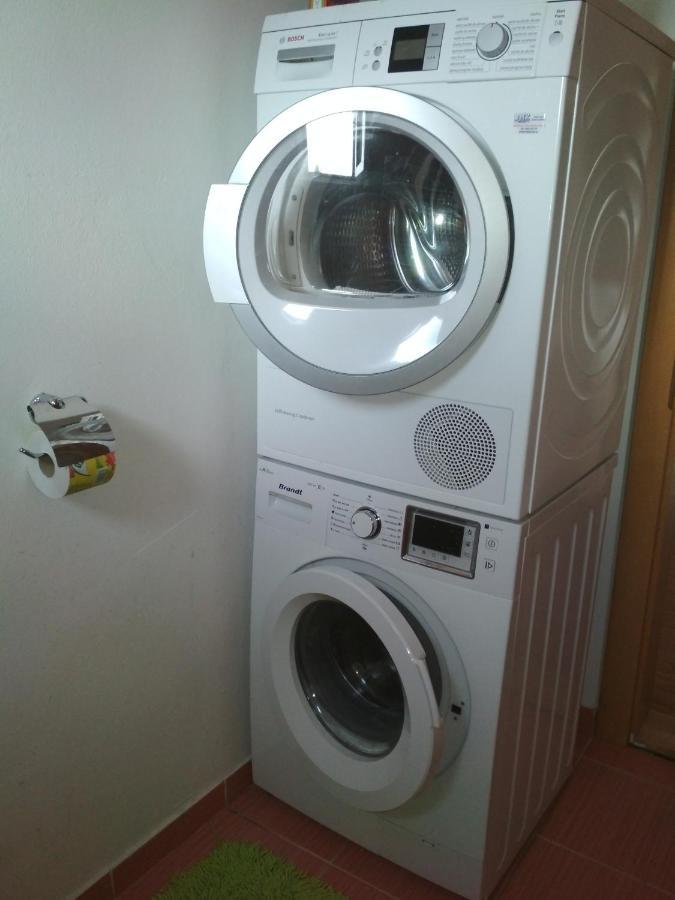 Bomba Ubytko Apartamento Snina Exterior foto