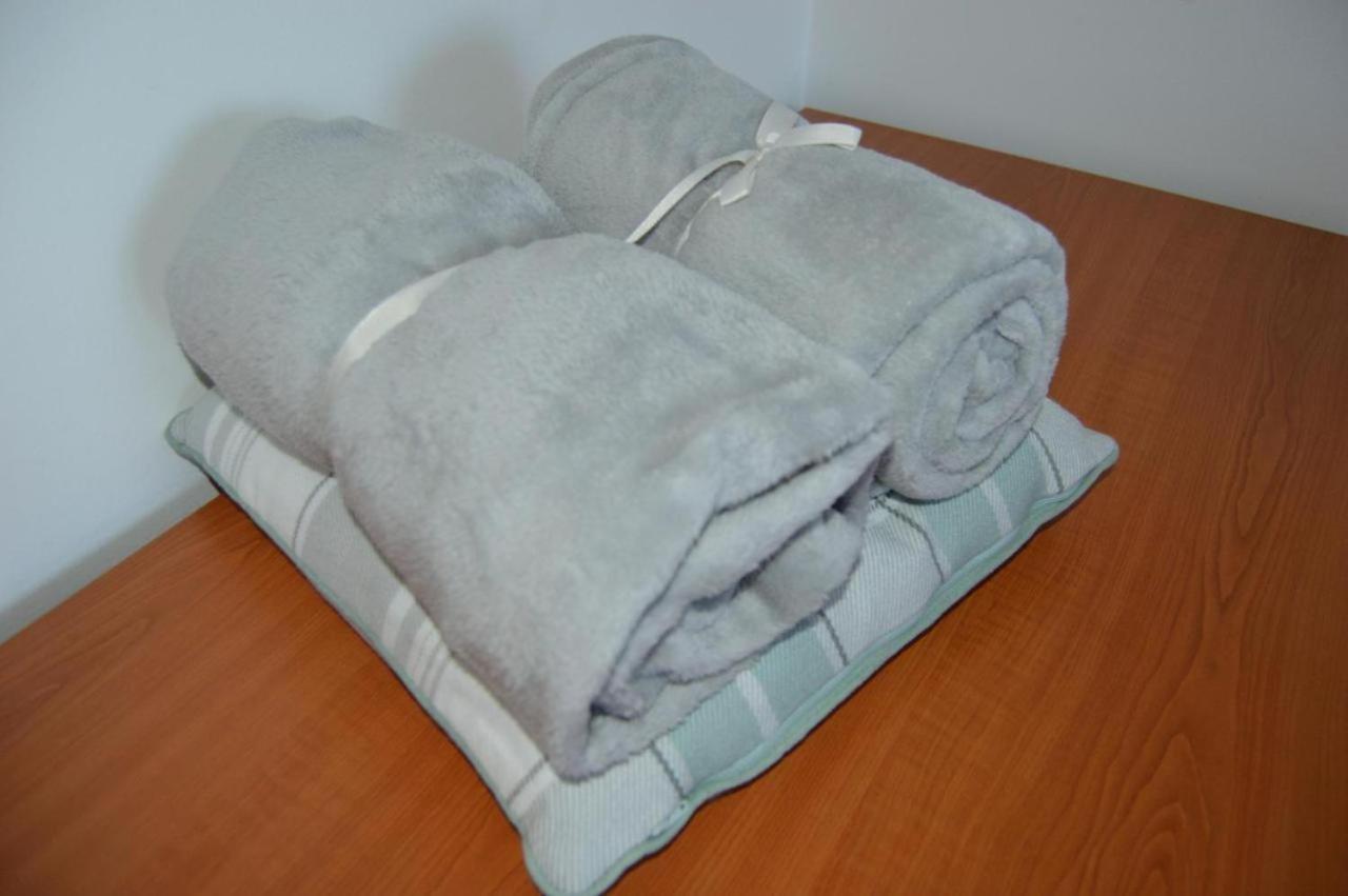 Bomba Ubytko Apartamento Snina Exterior foto